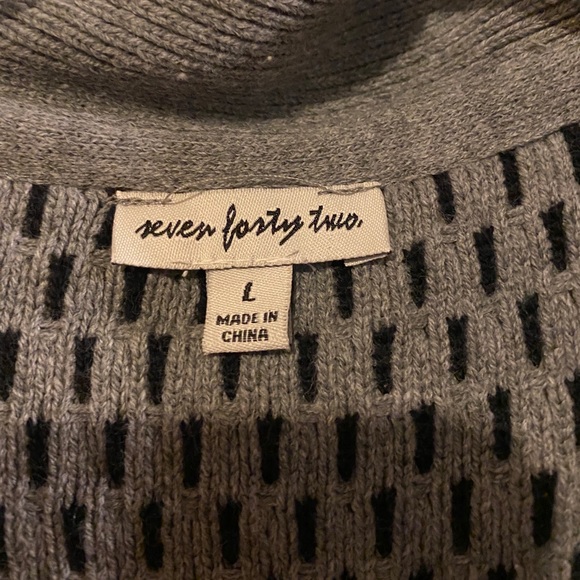 Large long cardigan sweater, black gray, NEW - Picture 3 of 4